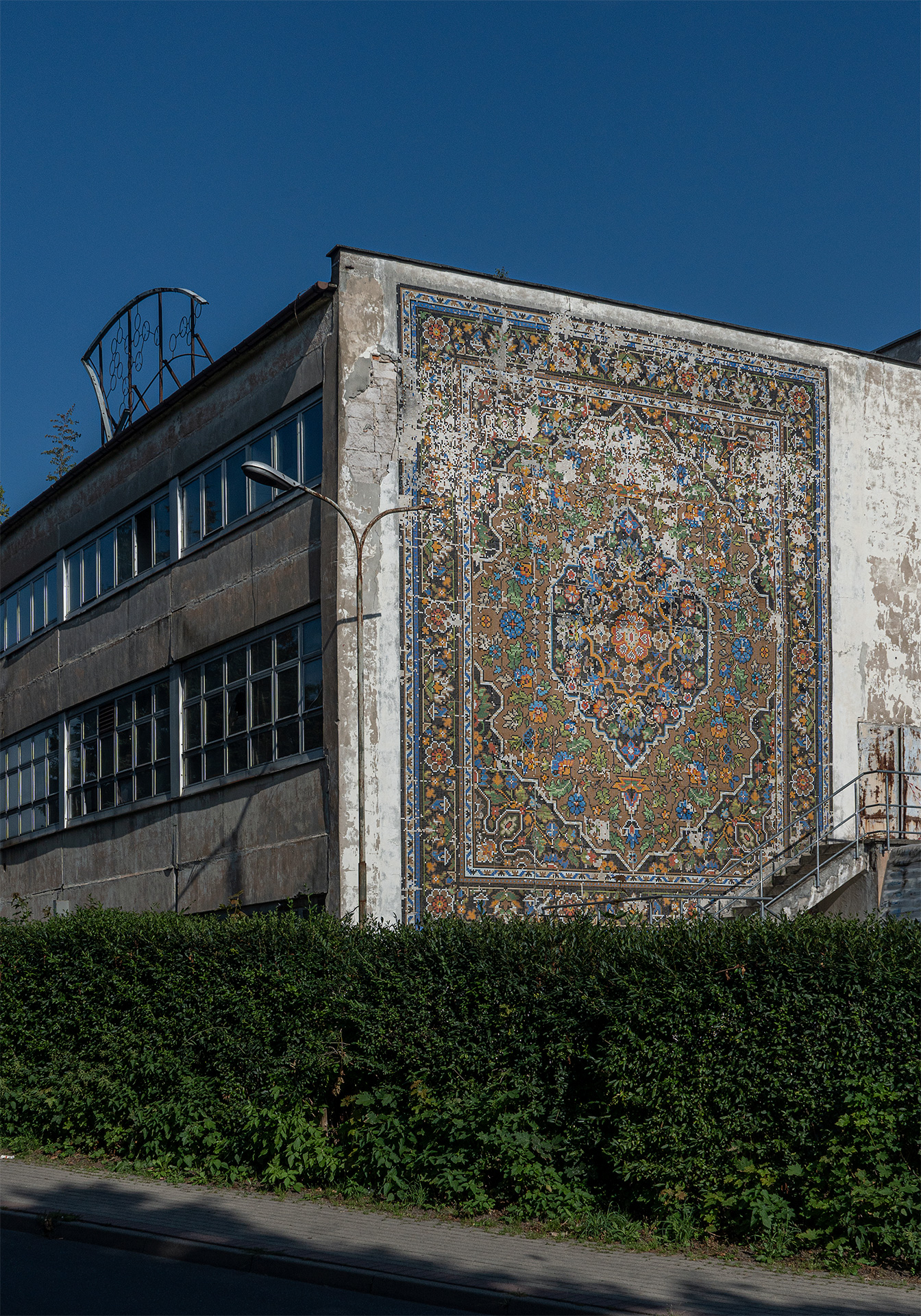 Mozaika na fabryce dywanów, Kowary, woj. dolnośląskie