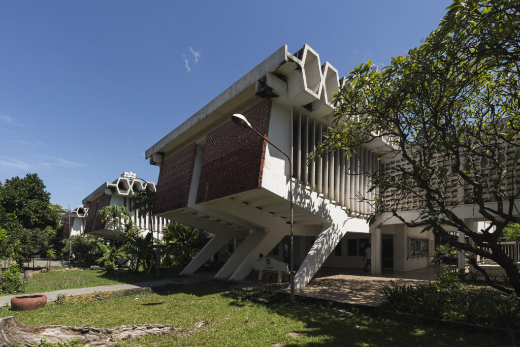 New Khmer Architecture