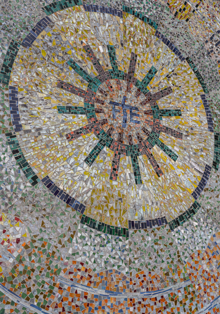 Mozaika na Fabryce Silników Elektrycznych, Tarnów, woj. małopolskie